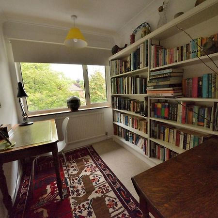 Cosy House, A Train Spotter'S Delight! Villa New Alresford Exterior photo